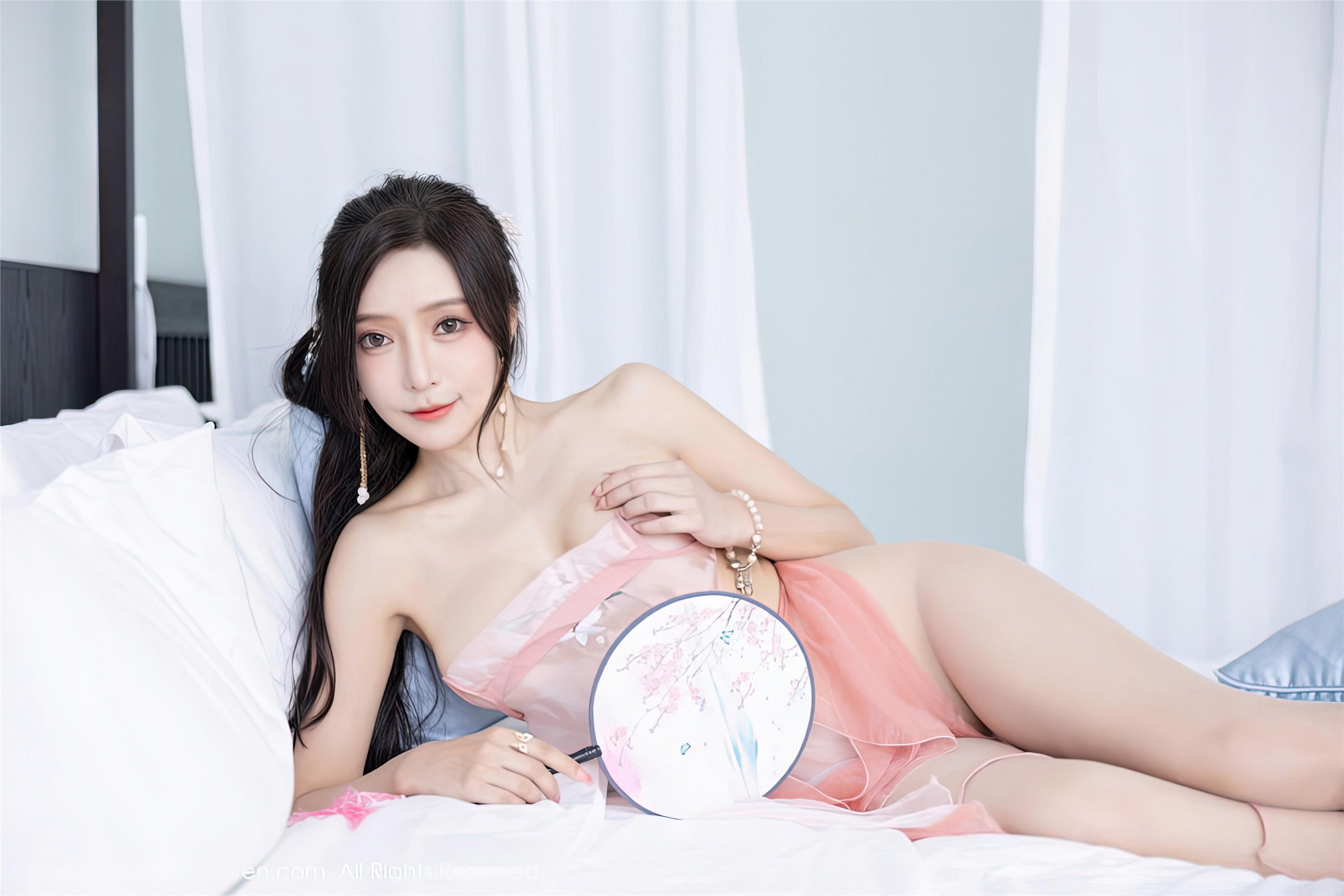 Xiuren秀人网 2022.12.23 NO.6040 王馨瑶yanni